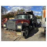 2000 MACK RD688S TRI-AXLE DUMP