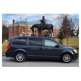 2013 Dodge Grand Caravan Minivan - Dark Blue, 93K