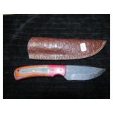 UNUSED DAMASCUS STEEL HUNTING KNIFE W/SHEATH