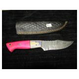 UNUSED DAMASCUS STEEL HUNTING KNIFE W/SHEATH