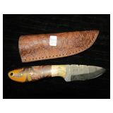 UNUSED DAMASCUS STEEL HUNTING KNIFE W/SHEATH