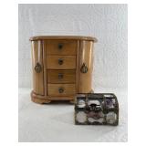 Small Jewelry Box and Trinkent box with several pe