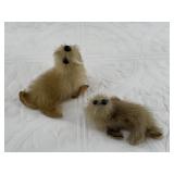 2 Seal skin seal toys