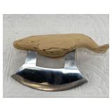 Ulu knife with a wood handle of a whale, *Note thi
