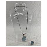 Several pieces of sterling silver jewelry: both ri