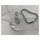 Lot with silver-tone jewelry including stunning we