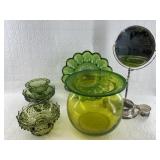 Mixed lot with a contemporary display made from a