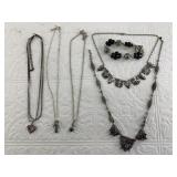 Lot with silver-tone costume jewelry