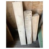 Lot with 2 holly leaf boards and a bass board, tal
