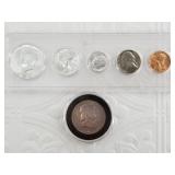 Lot with a 1964 US Mint set with silver Kennedy an