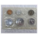 1961 P Unc. Coin set with Silver Franklin half dol