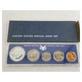 1966 Special mint set in original case and cardboa