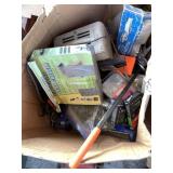 Mixed lot with an old battery charger, old bottle