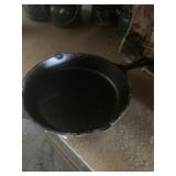 Modern Lodge 803K #3 cast iron skillet, gently use