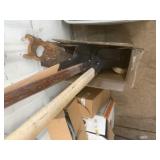 Mixed lot with dolly tires, concrete tool, fastene