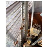 Mixed lot with work light, framing square, several