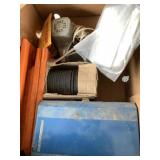 Large lot with chainsaw blade covers, abrasive dis