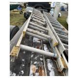 Extendable heavy duty ladder, has not sat on a wor