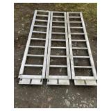 Heavy duty folding ATV aluminum ramp, collapses to