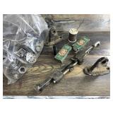 Pieces of sewing machine intended for working on l