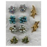 Several pair of vintage clip on earrings