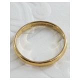14kt Gold band size 9, total weight of 2.48 grams