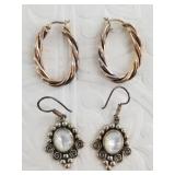 2 Pairs of sterling silver earrings 17.4 grams tot