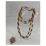 Assorted fashion jewelry