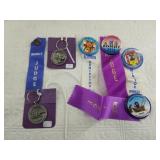 Bag of assorted Rondy pins