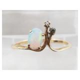 10kt Gold, diamond and opal ring, size 6 1/4, tota