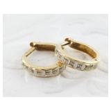 14kt Gold  hoops total weight of .68 grams