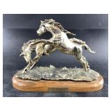 Bronze figurine of "The Challenge" by Gunther R. G