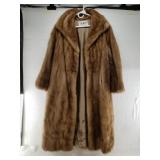 Ladies vintage fur 3/4 length coat showing some si