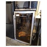 Ewave Wine fridge /mini refrigerator clean and wor