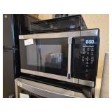 Hamilton Beach 1000 watts microwave, clean and wor