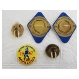 Lot with Fur Rondy pins and a button from 1967, pi