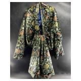 Beautiful Japanese kimono in near mint condition
