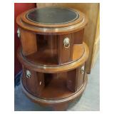 Fabulous rotating end table with three points of r