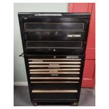 Large tool box with 19 drawers, two drawers or not