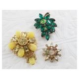 3 Vintage fashion brooches