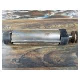 Planer blade carrier