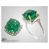 18kt Two tone gold, emerald and diamond ring, size