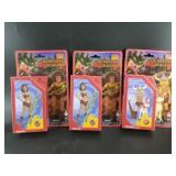 3 Dungeons and dragons collectable toy figurines i