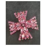 Weiss white crystal cross fashion brooch with vibr
