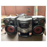 Panasonic model SC-AK310 stereo system with 2 spea
