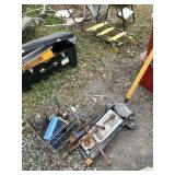 Lot with a 3 ton jack, tire iron, bottle jack, tra