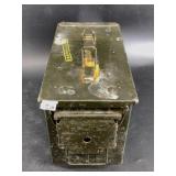 Ammo can with .243 WIN, .454 Casull, 762x39 in a s