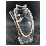 18' necklace of freshwater pearls with a toggle cl