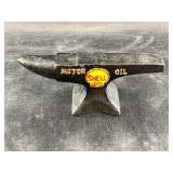 Cast iron Shell desktop anvil