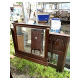 Lot including a Wooden mirror and a headboard